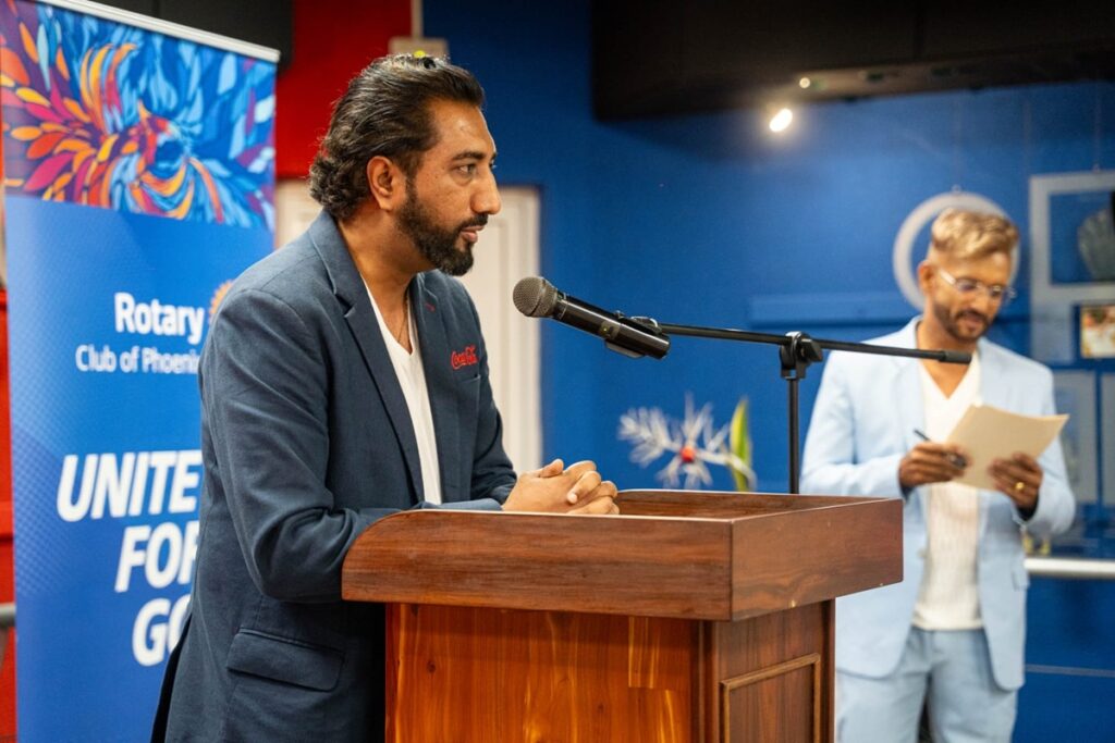 Christmas 2025 with Lois Lagesse Trust Fund - Rotary Club of Phoenix 06